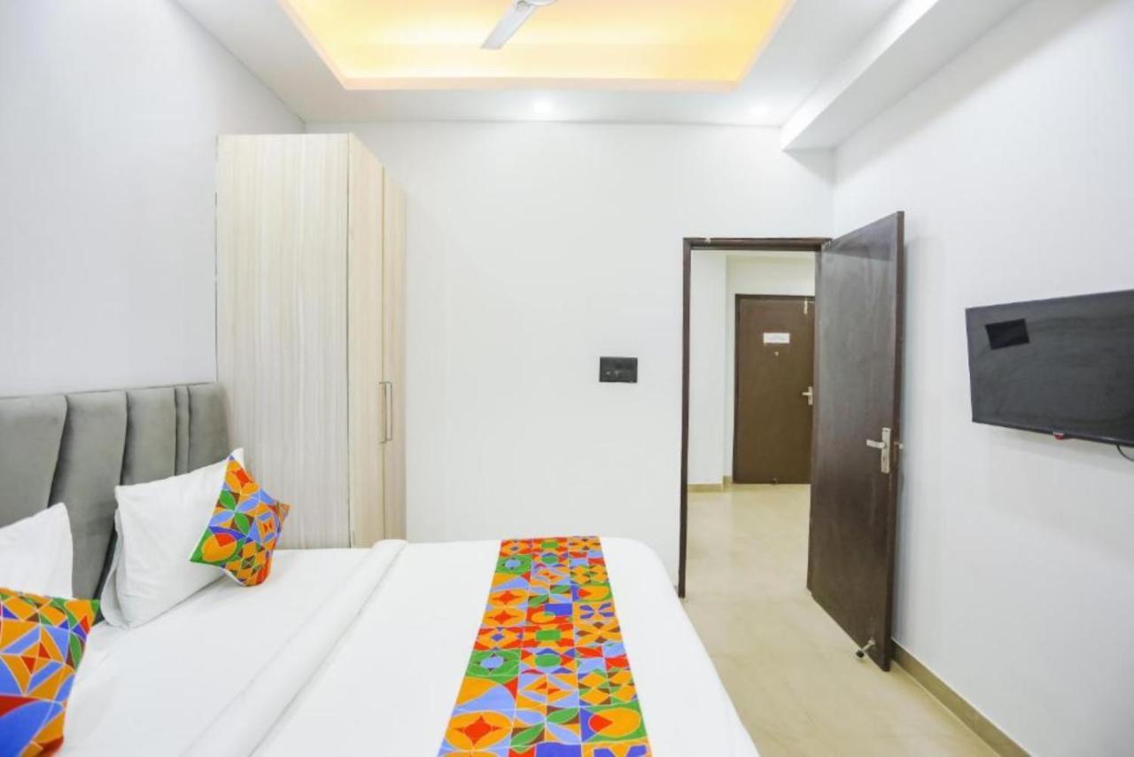 Hotel The Rasa At Vasundhara Ghaziabad Dış mekan fotoğraf